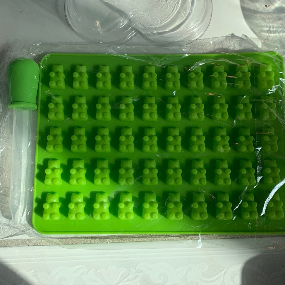 Gummy bear molds jumbo and small